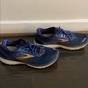 Men’s Brooks Running Shoes